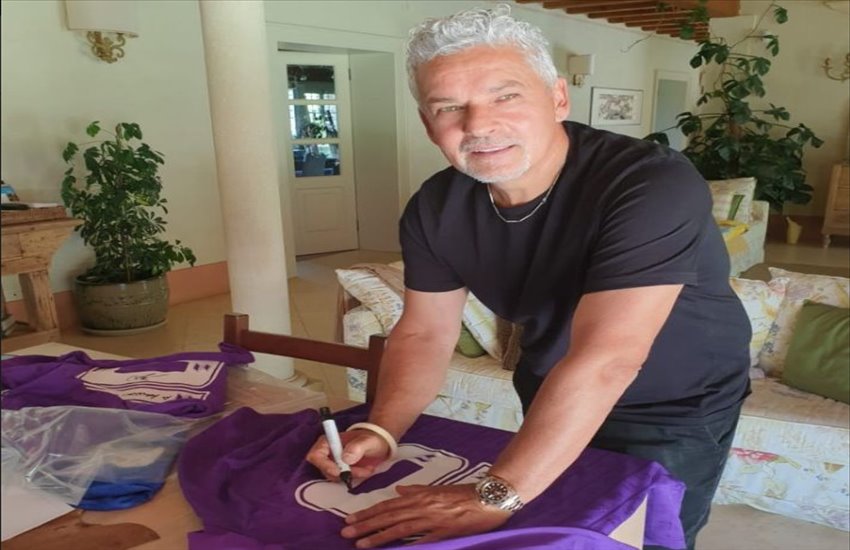 Roberto Baggio sempre più campione anche fuori dal campo: in vendita le maglie del “Divin Codino” a favore dell’AISLA