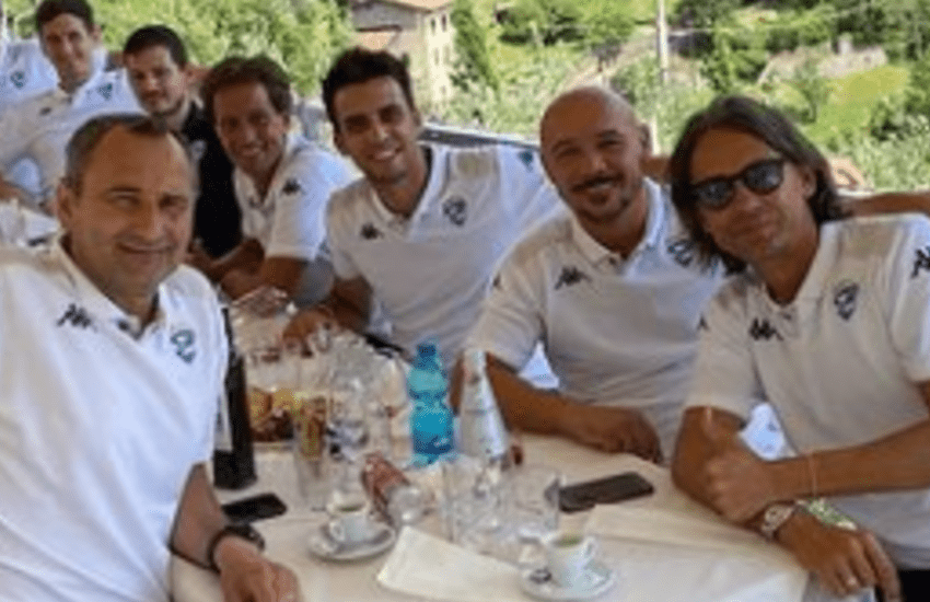 Inzaghi e l’addio al Brescia? Il tecnico e lo staff ci mangiano su nella cornice di Lago Moro