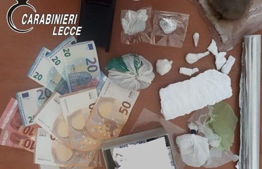 Nascondeva cocaina, hashish e marijuana. Arrestato per spaccio 42enne