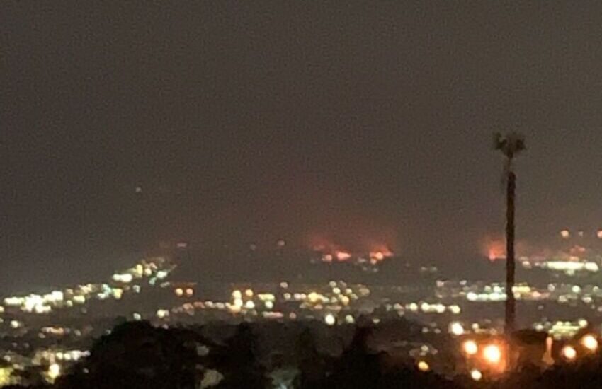 Incendi, (ore 21,19) aggiornamenti dei Vigili del Fuoco: evacuazioni nei villaggi della Plaia e Vaccarizzo