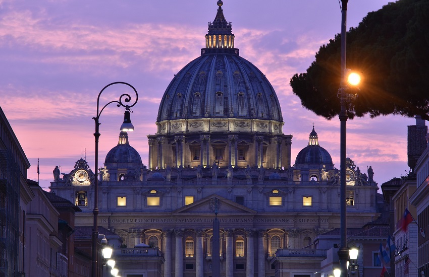 Vaticano: a processo dieci tra laici ed ecclesiastici