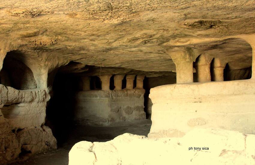 La natura è per tutti: l’Unione Italiana Ciechi e Ipovedenti di Ragusa in visita alla Grotta delle Trabacche