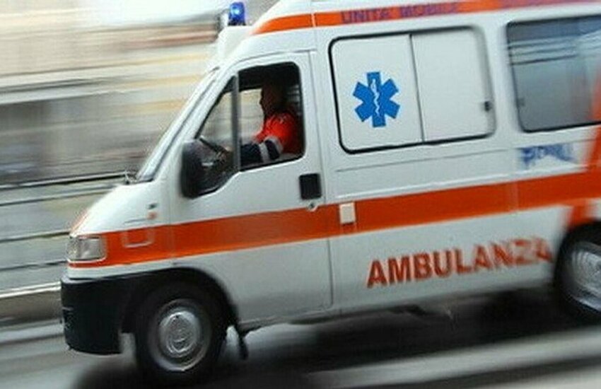 Grave incidente sul lavoro a Secondigliano, operaio precipita da 12 metri