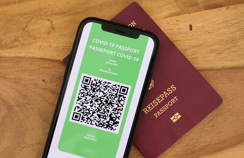 Covid: Ok dal Cts, green pass varrà 12 mesi