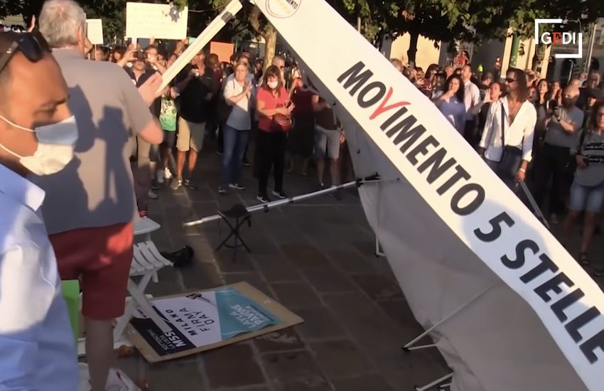 Milano: Assalto al Gazebo M5S, denunciate 8 persone tra i 46 e i 62 anni