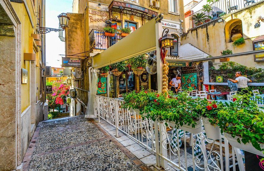 Covid: Ufficiale, dal 30 agosto la Sicilia torna in zona gialla
