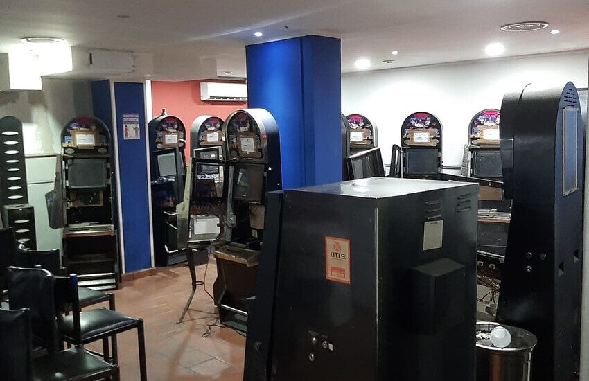 Catania, scoperta sala giochi totalmente abusiva, sanzioni per quasi 300 mila euro