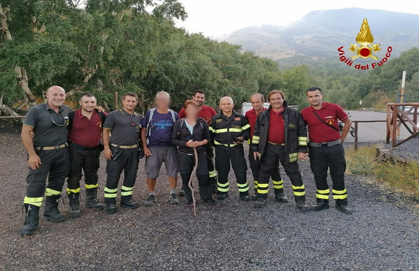 Etna, turisti francesi dispersi tra Monti Sartorius: recuperati dai pompieri di Linguaglossa