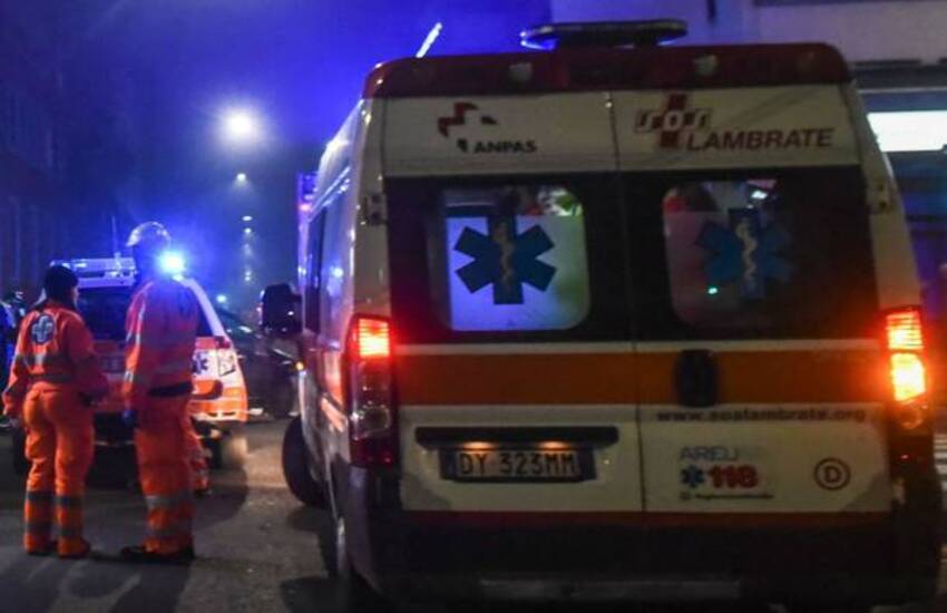 Incidente fra due auto e uno scooter sulla provinciale per Cesena: tre morti e tre feriti