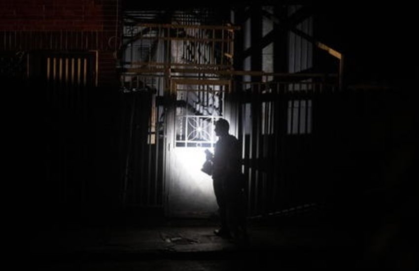 Continui blackout anche a Pozzallo. Il Sindaco Ammatuna: “Adesso basta, non escludiamo azioni legali”