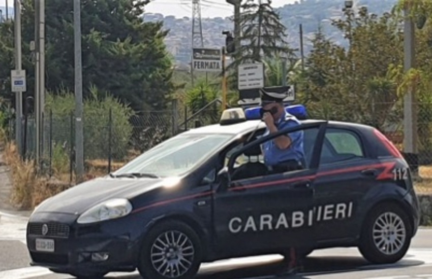 Bronte, false generalità per sfuggire alla cattura ma i carabinieri non ci cascano e lo arrestano