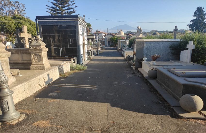 Misterbianco, conclusi lavori di pulizia del Cimitero