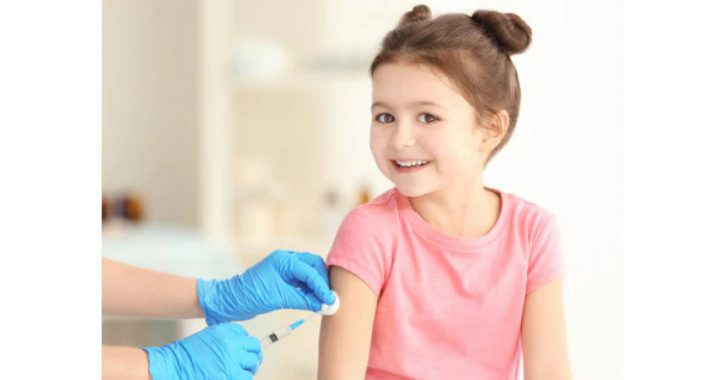 Vaccini: la guida dei pediatri per i bambini che hanno avuto il Covid
