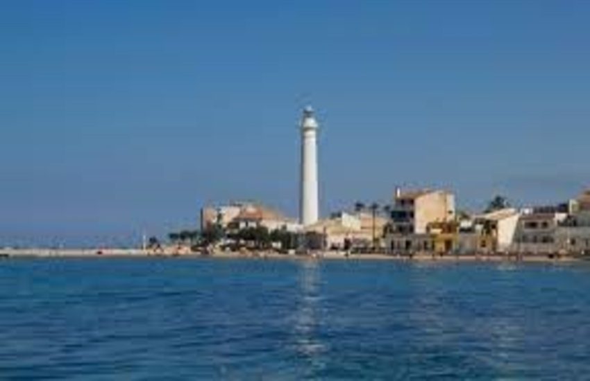 Tragedia a Punta Secca: trentenne di Santa Croce muore annegato