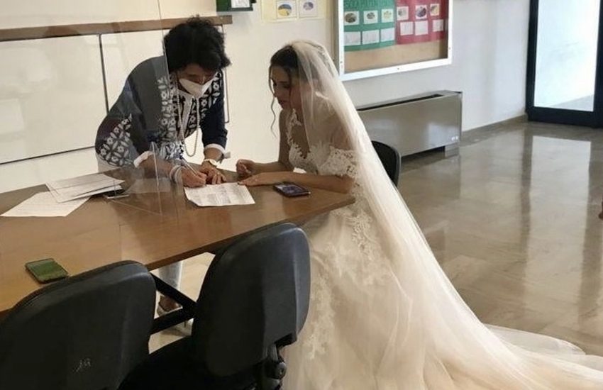 Martina Franca: Prof precaria firma contratto nel giorno del suo matrimonio