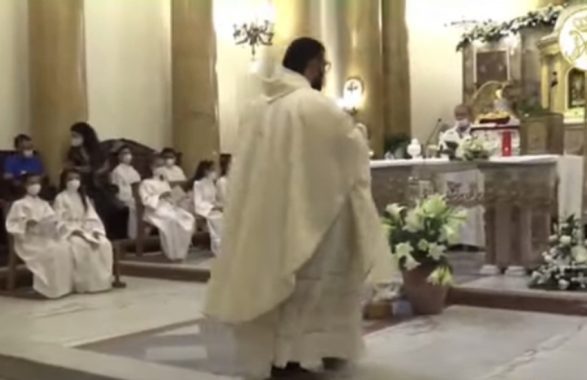 Acireale, cerimonia delle comunioni: vice brigadiere colpito da una pallottola alla testa