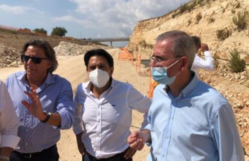 Ass. Falcone al cantiere della Sr-Gela: “Completare il tratto Ispica-Modica entro il 2022”