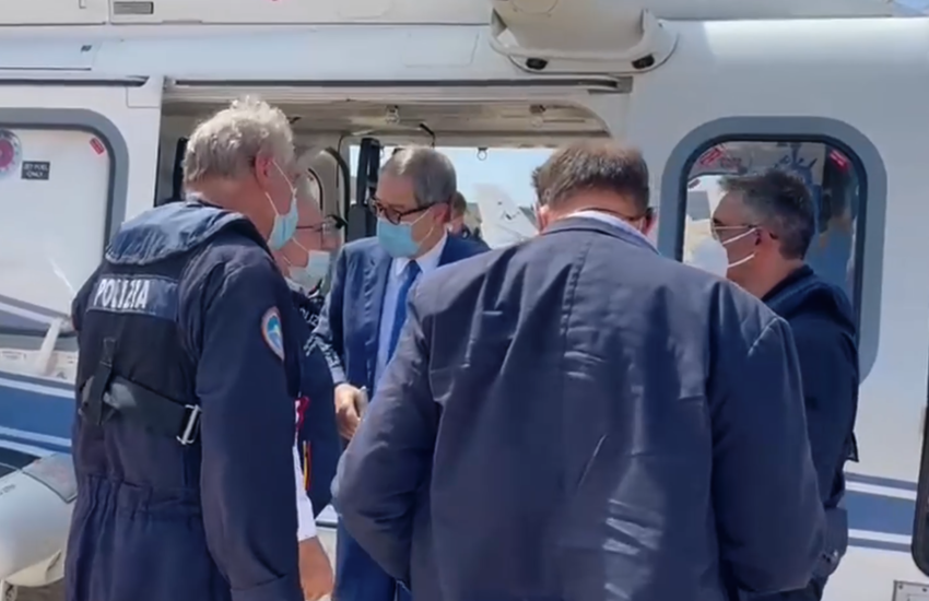 [VIDEO] Musumeci atterra a Pantelleria, sopralluogo sulla zona della tragedia