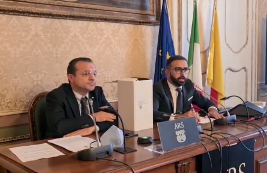 Cateno De Luca lancia la corsa alla Regione. «Chiedo scusa ai siciliani per Musumeci»