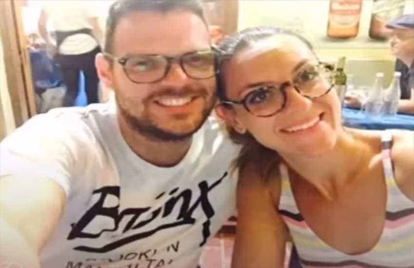 Il sogno spezzato di Valeria Izzo, mamma di Portici vedova a 28 anni: “Aiutate le mie gemelline”