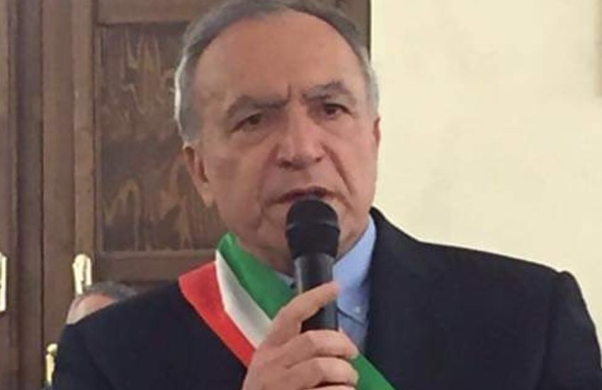 Aggredito dopo incidente stradale, il sindaco di Rometta in ospedale