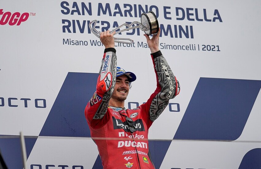 Bagnaia trionfa nel Moto GP di San Marino e della Riviera di Rimini