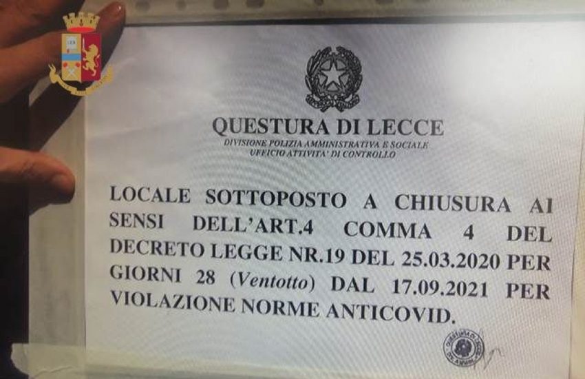 Clienti senza Green Pass al tavolo, multa e 28 giorni di chiusura per il Bar Manhattan