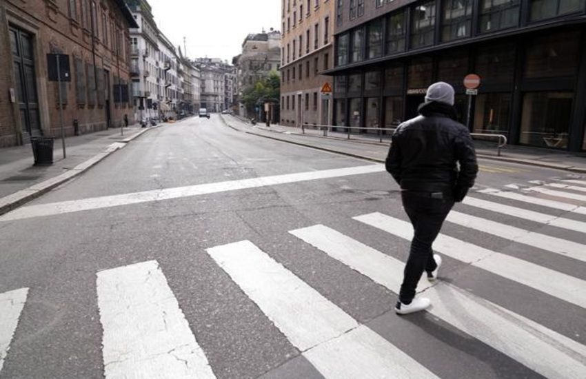Positivo al Covid, ma in giro come se nulla fosse: 26enne denunciato a Modica