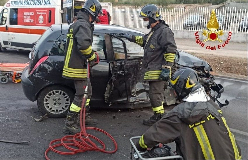Terribile carambola sulla Variante Appia a Formia: 4 feriti