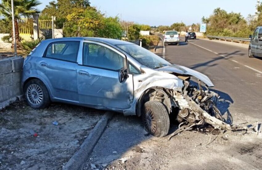 Altro grave incidente nel Salento. Perde il controllo dell’auto e si schianta, donna in Ospedale
