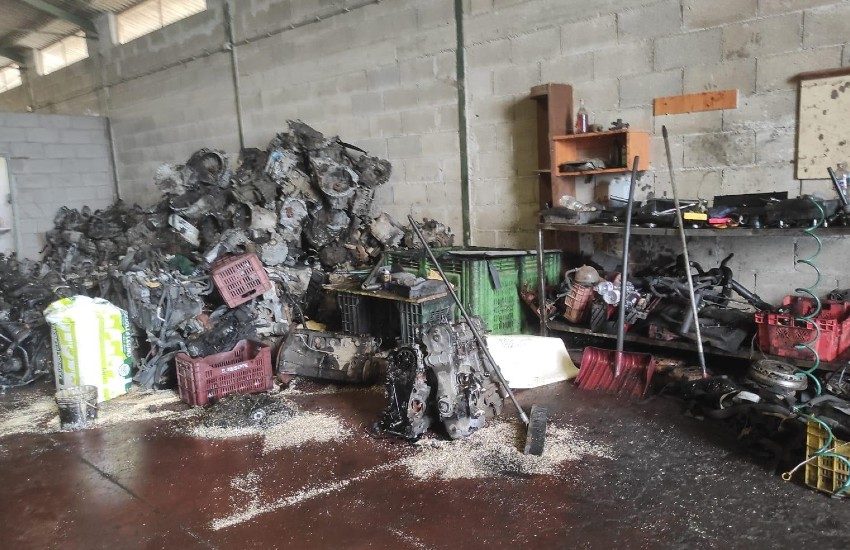 Sezze, sequestrato un deposito illegale di rifiuti: una denuncia