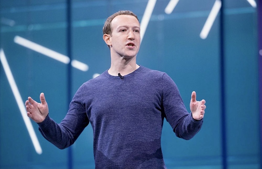 Mark Zuckerberg cambia nome a Facebook