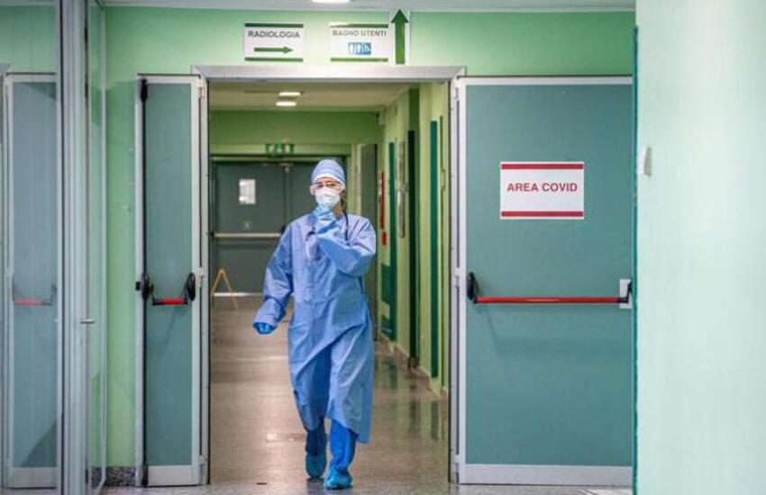 Covid: Iss, ‘Vaccinati morti erano iperfragili, anziani e pluripatologici’