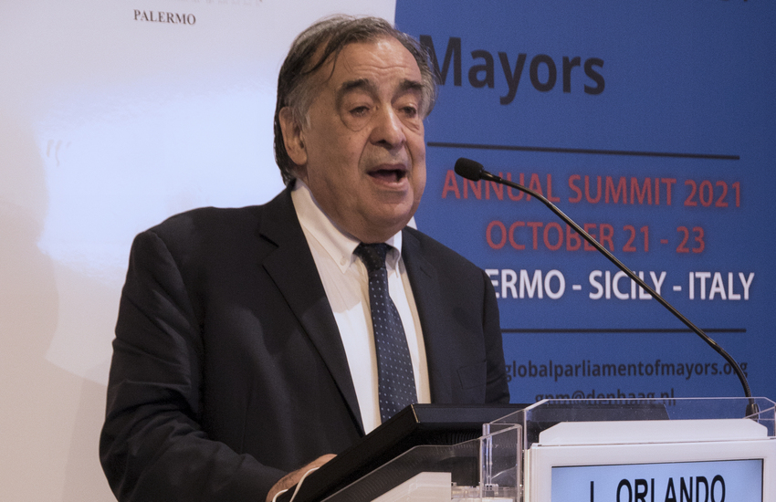 Palermo, Orlando premia i sindaci del mondo al Global Parliament of Mayors
