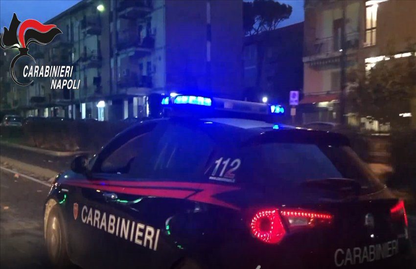 Servizio Alto Impatto al Rione Traiano, perquisizioni e controlli su tutto il territorio (VIDEO)