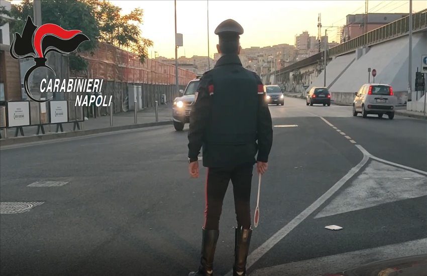 Torre Annunziata “blindata”: raffica di denunce, controlli e sequestri (VIDEO)