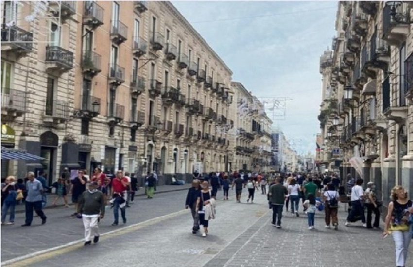 Catania, pedonalizzazione via Etnea apprezzata dai cittadini: soddisfatto Pogliese – FOTO