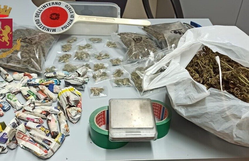 Partinico, arrestato 53enne pusher con oltre 1 kg di marijuana in casa