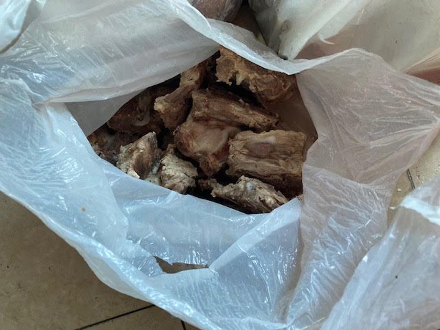 La carne trovata dalla polizia municipale di Torino a Porta Palazzo