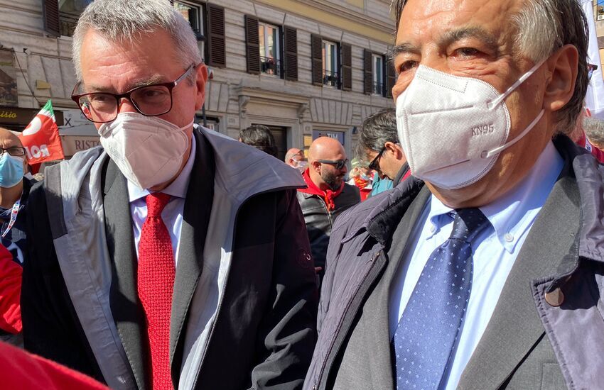 Orlando a Roma con il leader della Cgil Landini al corteo “Mai più fascismi”