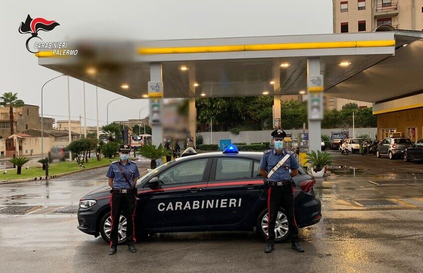 Rapina violenta a benzinaio, arrestati 4 palermitani