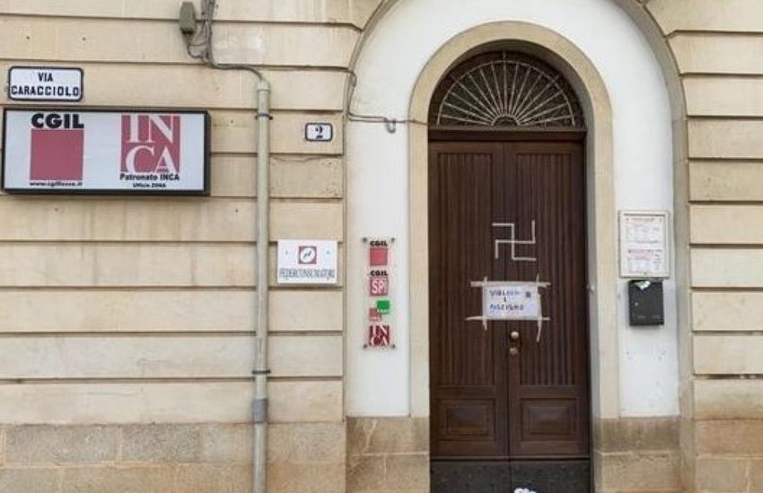 Raid contro la sede della Cgil, denunciato per apologia del fascismo 29enne