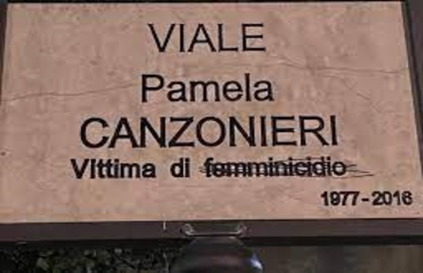 Ragusa: vandalizzata targa Pamela Canzonieri, vittima di femminicidio. “La targa sarà prontamente ripristinata. Ci stringiamo di nuovo e sempre attorno alla famiglia di Pamela”