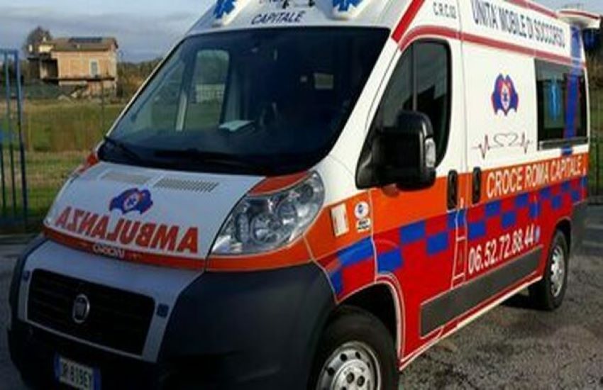 Poliziotto romano muore di infarto su un volo in partenza da Fiumicino