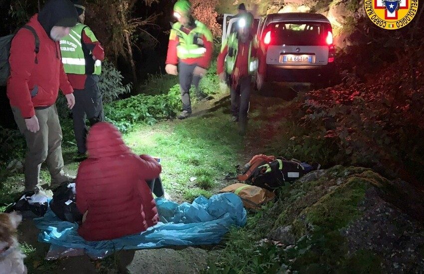 Scivola mentre percorre sentiero nel bosco di notte, 32enne di Monreale ferita