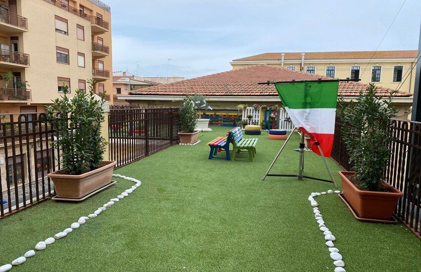 Vittoria: grande partecipazione per l’inaugurazione del “Giardino dei Giusti” all’I.C. Giovanni XXIII-Colonna. Presenti rappresentanti delle istituzioni, Confcommercio e Commerfidi