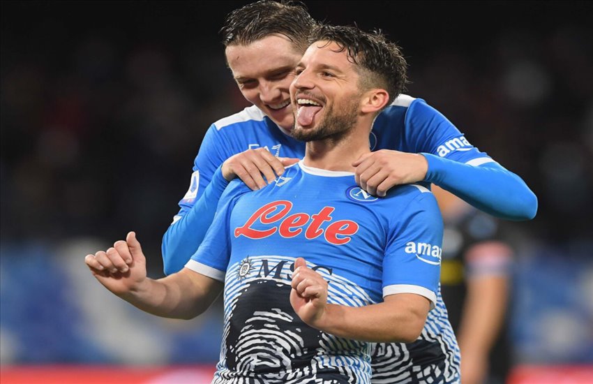 Napoli-Lazio 4-0: Mertens scintillante nella notte di Diego