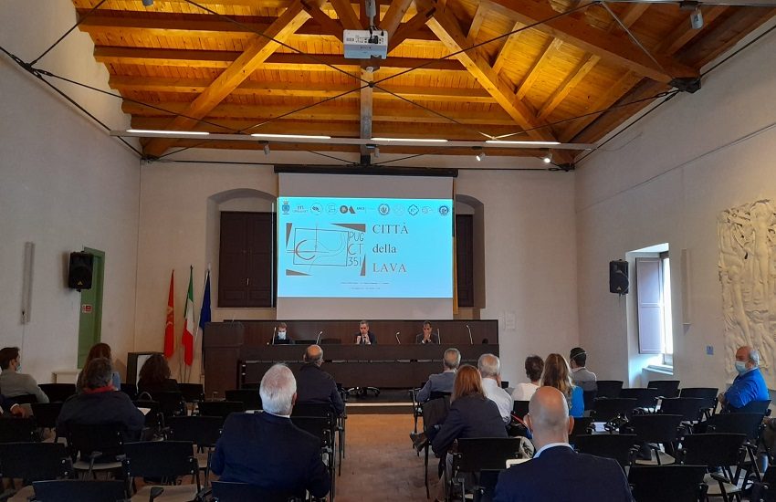 Catania Città della Lava, primo incontro Forum Consultazioni Piano Urbanistico Generale