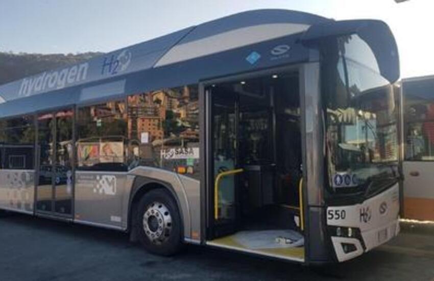 Amt testa il bus a idrogeno, 2 giorni per capire se sarà il mezzo del futuro