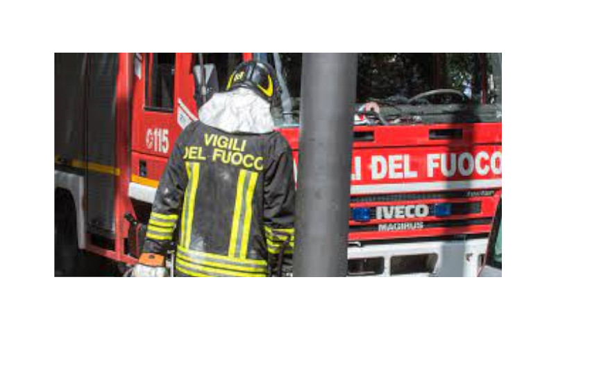 Maltempo, crolla una casa a Cibali. Paura per un incidente sulla Messina-Catania. Aggiornamenti dei Vigili del Fuoco